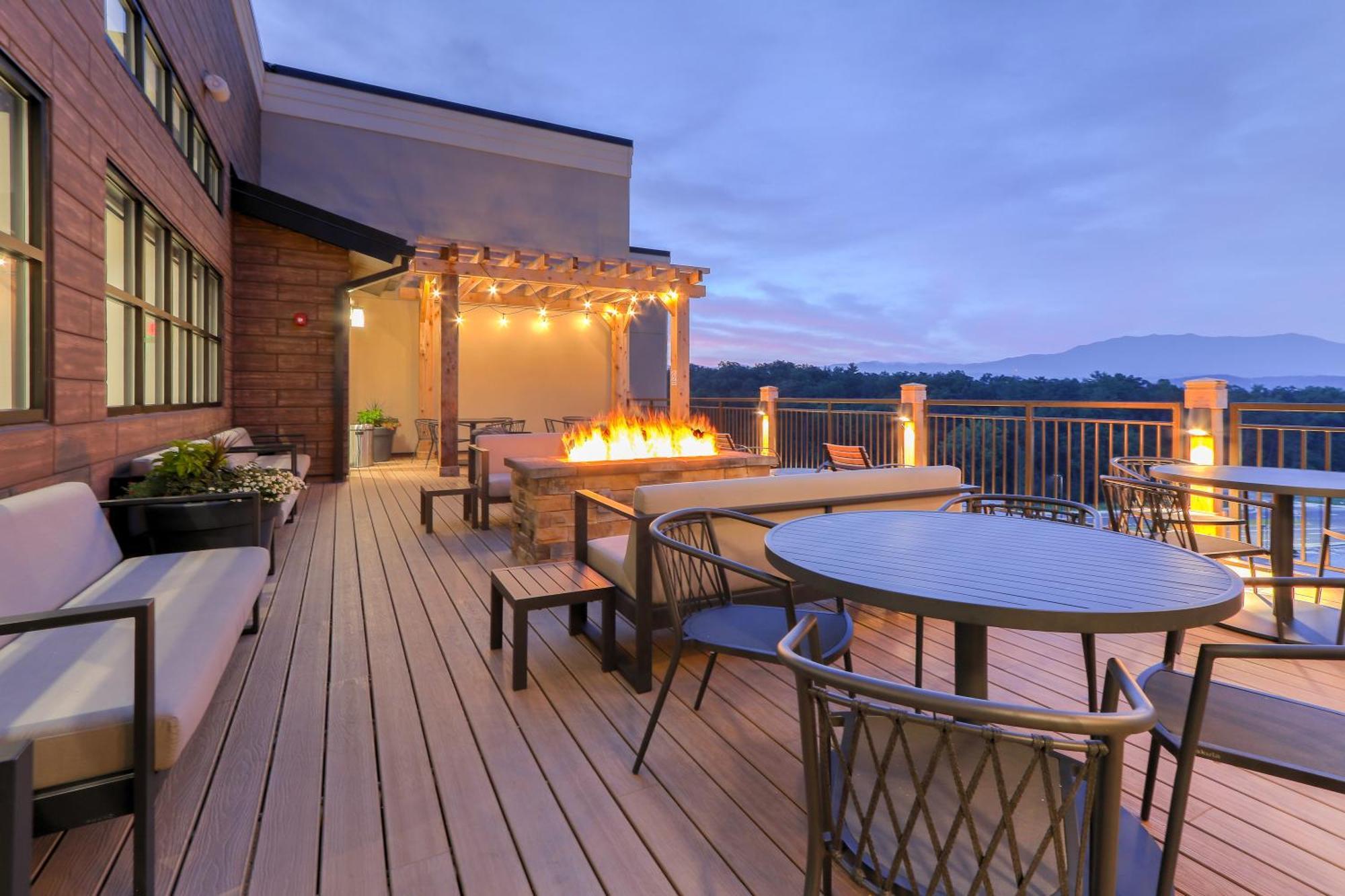 Staybridge Suites Pigeon Forge - Smoky Mtns By Ihg ภายนอก รูปภาพ