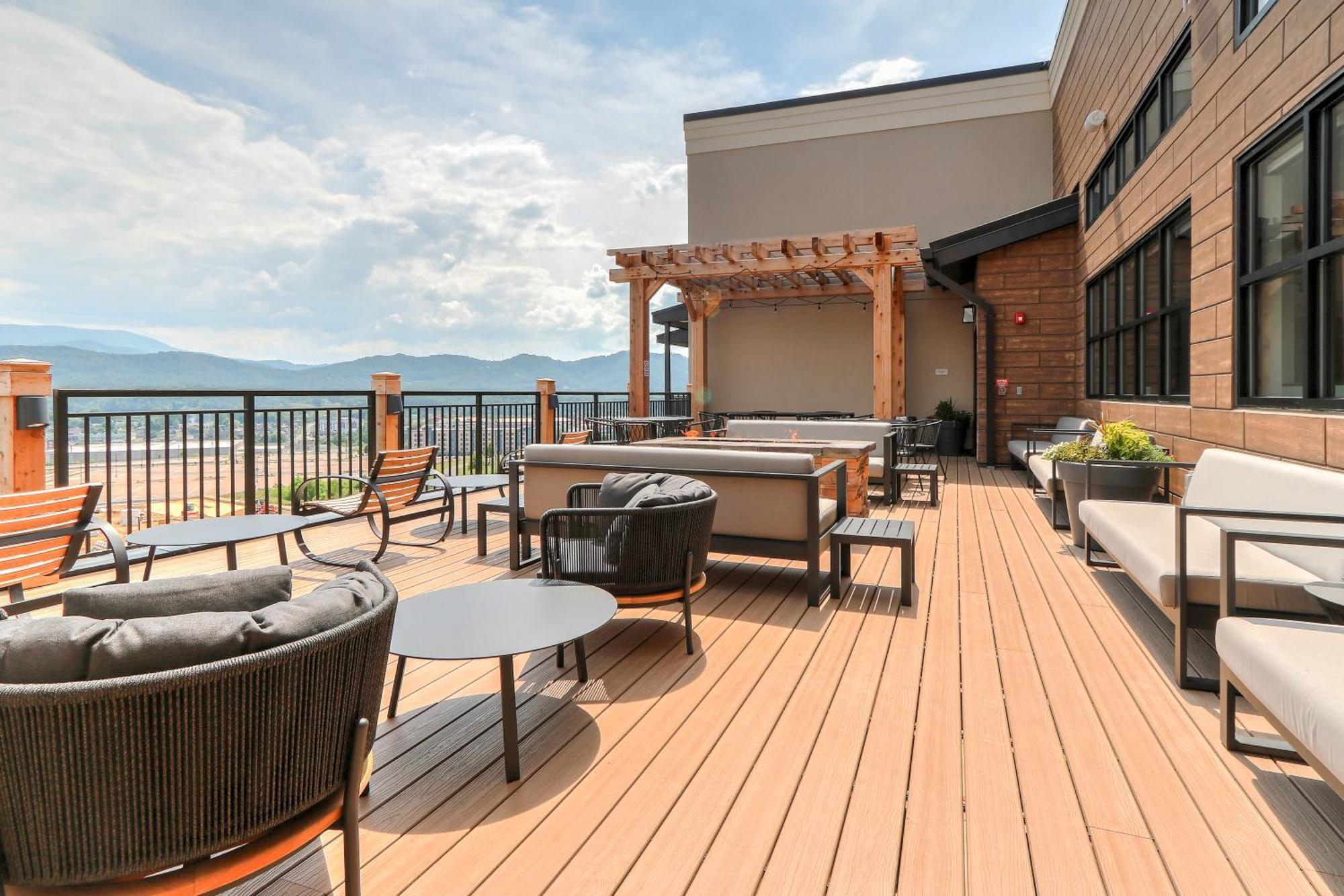 Staybridge Suites Pigeon Forge - Smoky Mtns By Ihg ภายนอก รูปภาพ